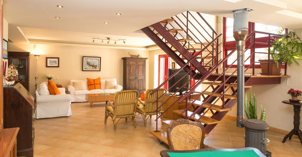 Casa Palheiro Amarelo Da Biarritz Villa Costa Nova Exterior photo